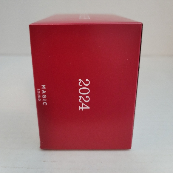 2024 Hallmark A-MEOW-ZING ADVENTURES AWAIT Gabby's Dollhouse Magic Ornament - Picture 6 of 6